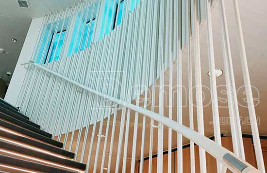 不銹鋼樓梯扶手