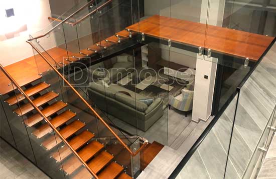 不銹鋼玻璃欄桿扶手