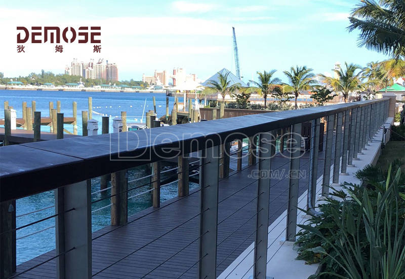 拿騷戶外鋼索欄桿和玻璃欄桿工程