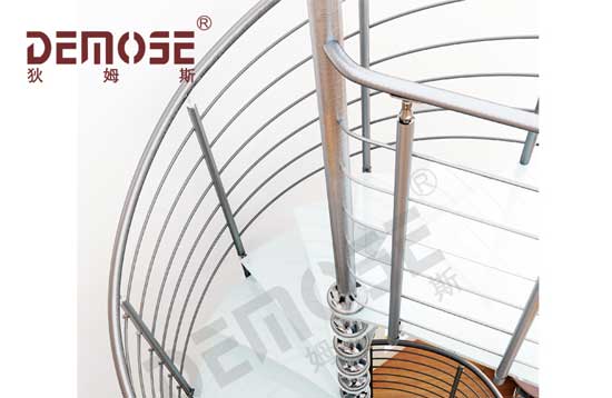 不銹鋼立柱直銷廠家哪里有?怎么選