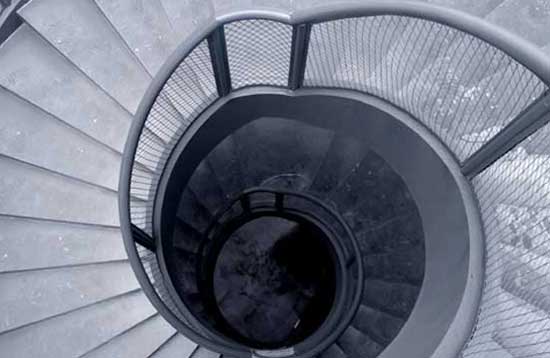 旋轉(zhuǎn)樓梯定制流程是不是很麻煩?多久能夠完成定制