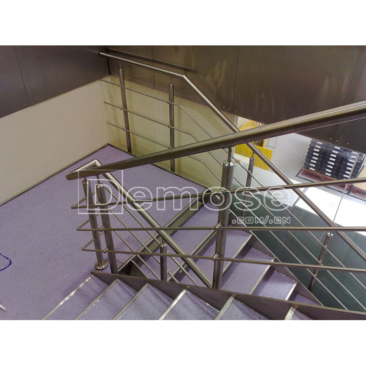 不行鋼樓梯欄桿