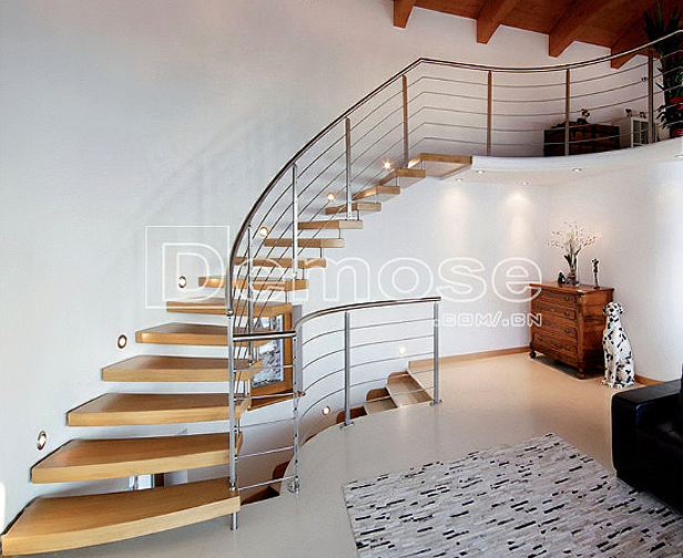 樓梯踏板材質比較