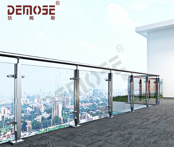 陽臺玻璃欄桿好嗎？