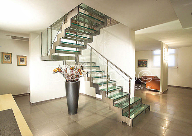 樓梯扶手 樓梯扶手