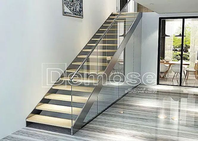 令人心動(dòng)的樓梯玻璃欄桿美學(xué)