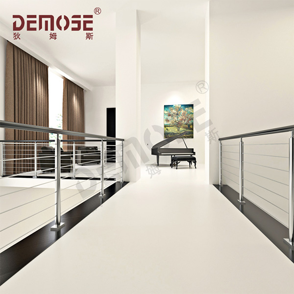 不銹鋼欄桿的八大核心優(yōu)勢(shì)解析：室內(nèi)裝飾的明智之選