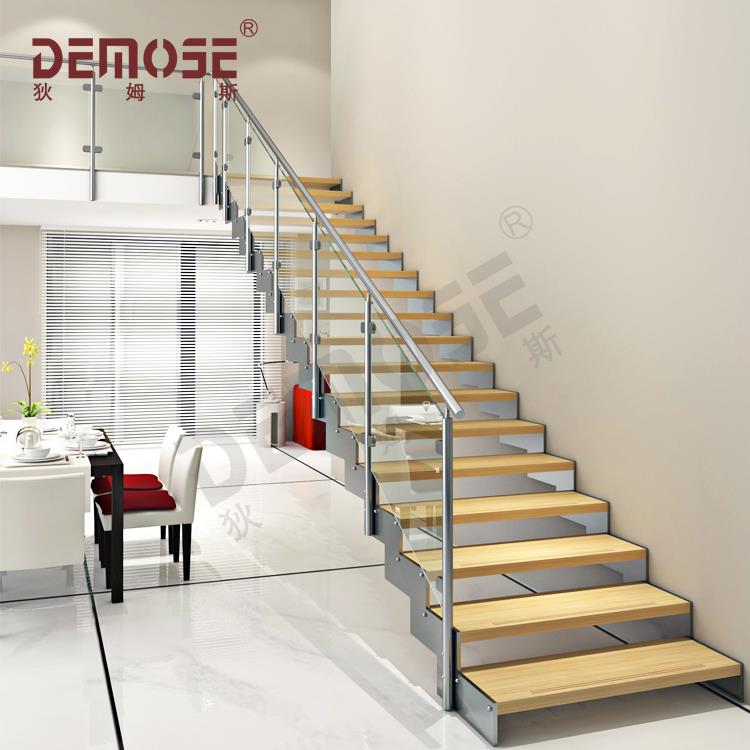 直樓梯：永恒優(yōu)雅與功能性的完美融合 ——狄姆斯的匠心詮釋